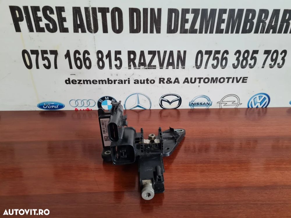 Modul Distribuitor Repartitor Curent Bmw F20 F21 F22 F23 F30 F31 F32 F34 F36 F80 Etc. Cod  - Dezmem - 7
