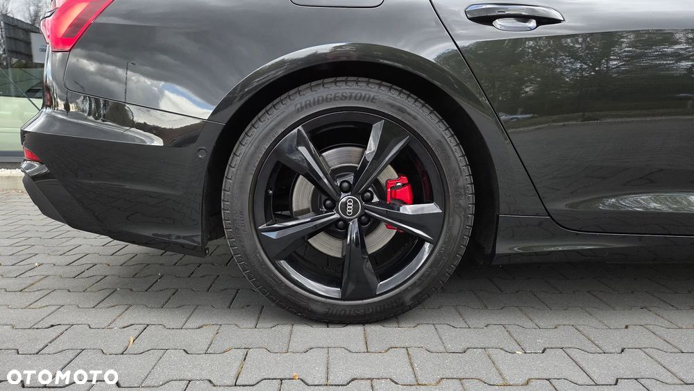 Audi A6 Avant 55 TFSI e quattro S tronic S line - 31