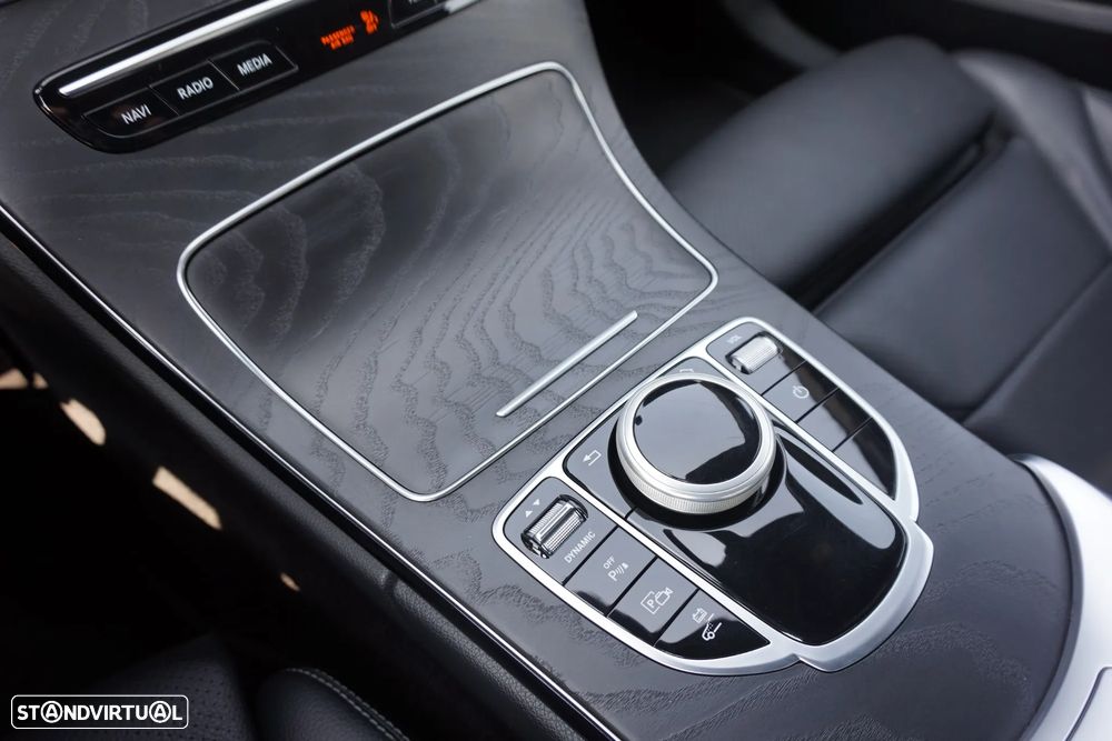 Mercedes-Benz C 300 de AMG Line - 27