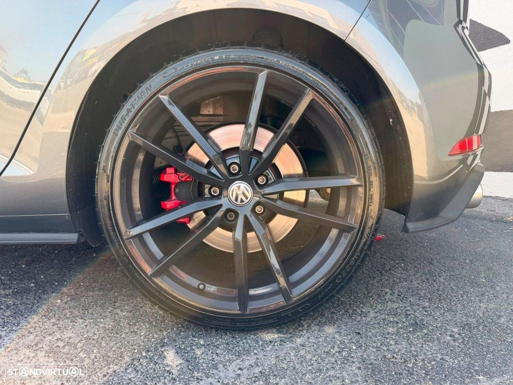 VW Golf 2.0 TSI OPF DSG GTI - 8