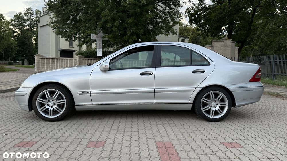 Mercedes-Benz Klasa C 220 CDI Classic - 7