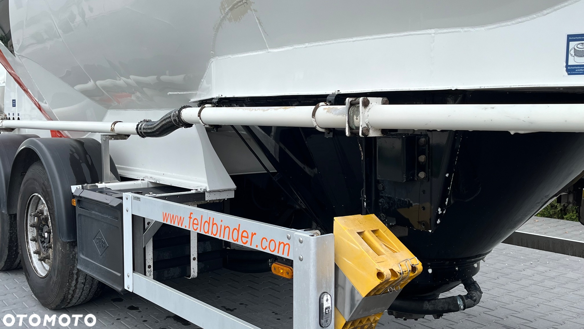 Feldbinder 35m3 - 9