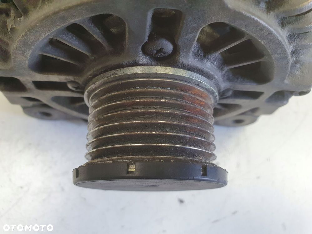 ALTERNATOR Renault Megane III 1.4 TCe _ 231000024R Alternator Oryginał - 8