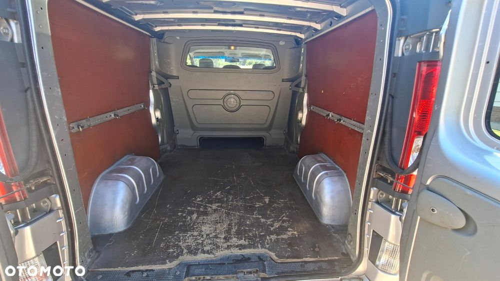 Opel vivaro - 4