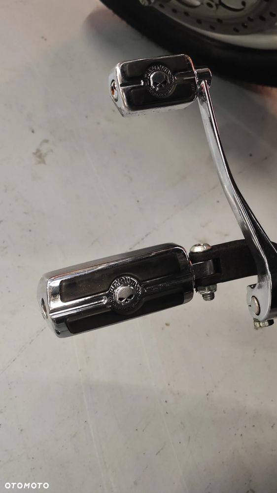 Harley-Davidson Dyna Fat Bob - 33