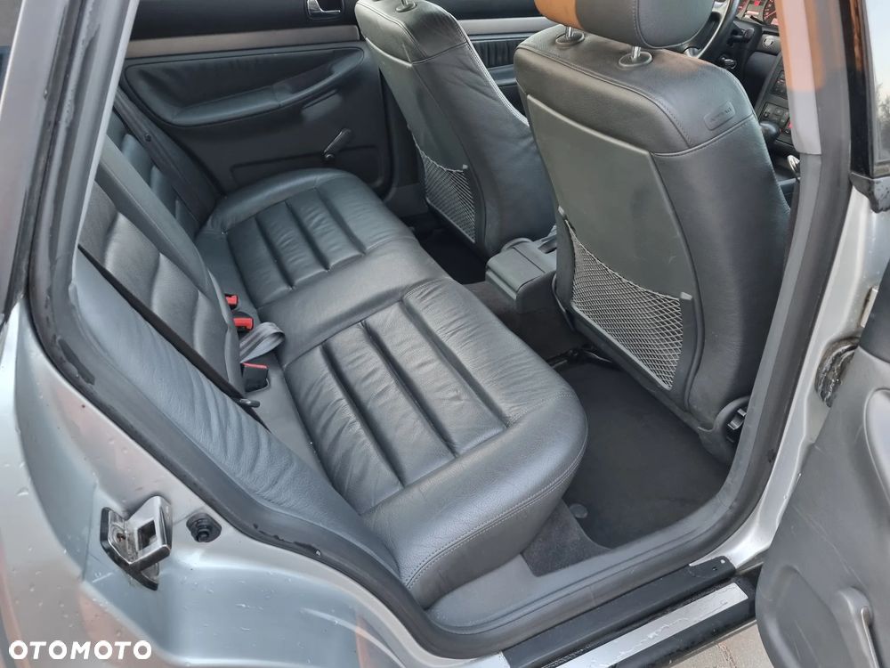 Audi A4 Limousine - 27