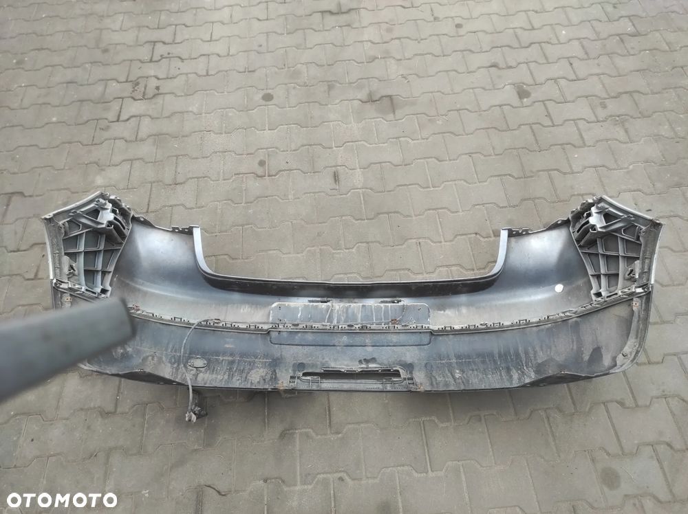 ZDERZAK TYŁ TYLNY VW GOLF 5 HB 3 DRZWI 5 DRZWI POD HAK LA7W SREBRNY WYSYŁKA !!! - 5