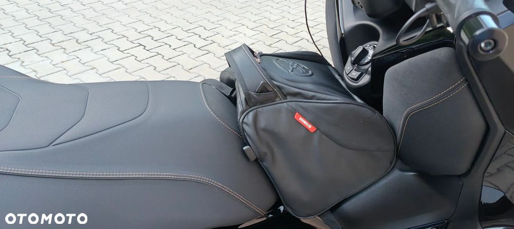 Yamaha X-max - 14
