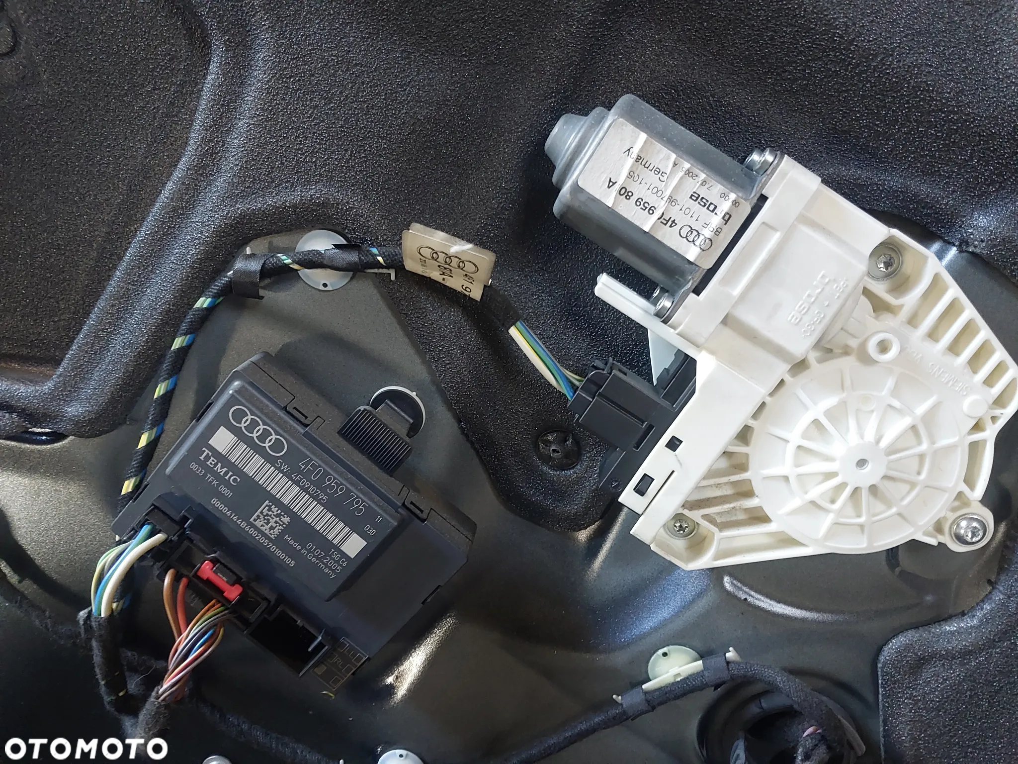 Drzwi prawy lewy tył tylne prawe lewe Audi A6 C6 Kombi Avant S-line LZ5D mechanizm podnoszenia szyby silniczek 4F0959802A sterownik 4F0959794 4F0959795 szyba przyciemniona zamek - 10