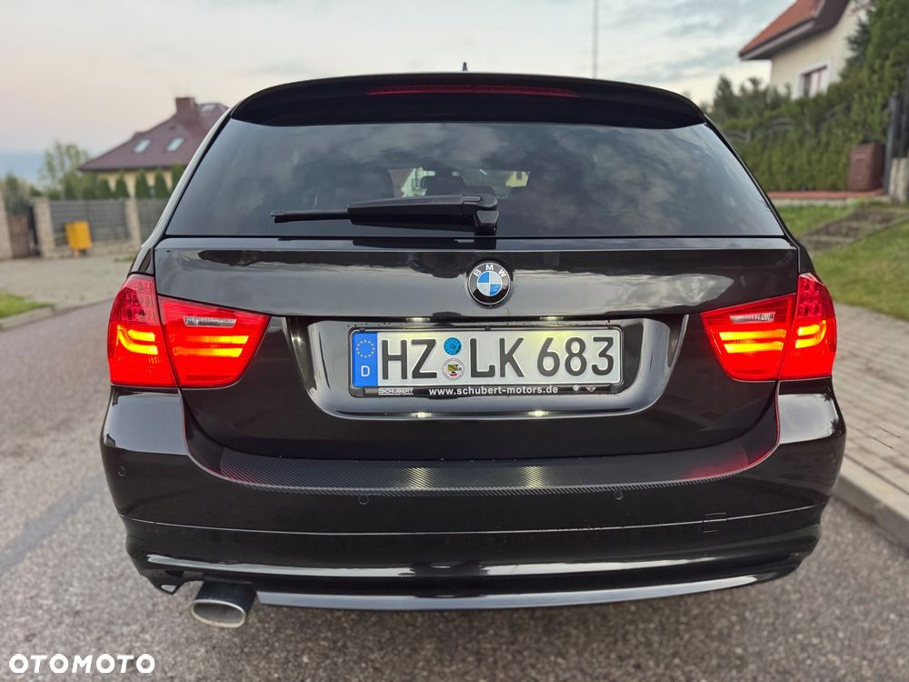 BMW Seria 3 320d Touring Sport-Aut Luxury Line - 13