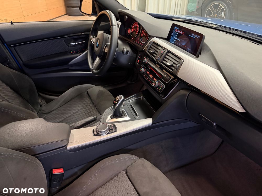 BMW Seria 3 320d xDrive M Sport sport - 7