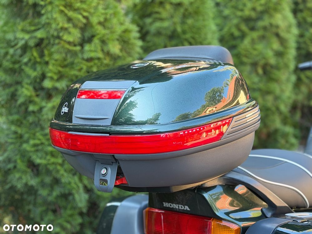 Honda ST - 25