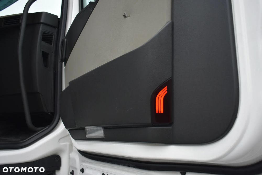 Volvo FH 460 XL // ZABUDOWY MIĘDZYOSIOWE //FULL LED // NOWE OPONY // NAVI // - 33