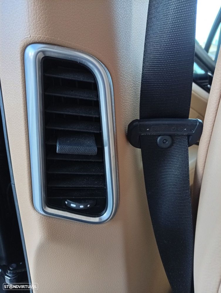 Porsche Panamera Sport Turismo 4 E-Hybrid Platinum Edition - 33