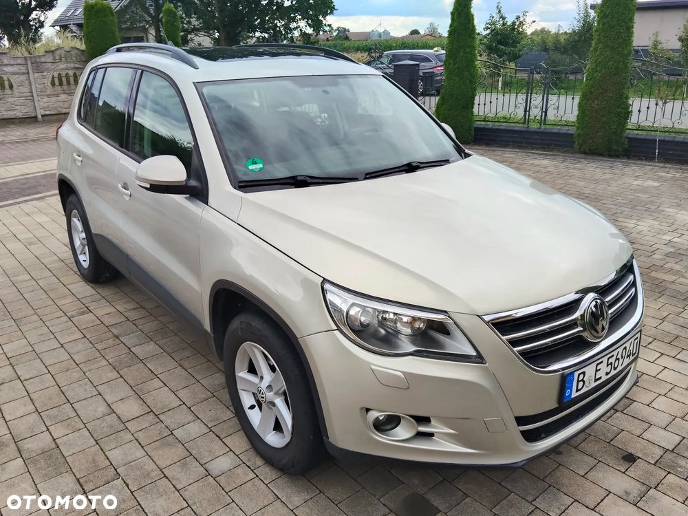 Volkswagen Tiguan - 10
