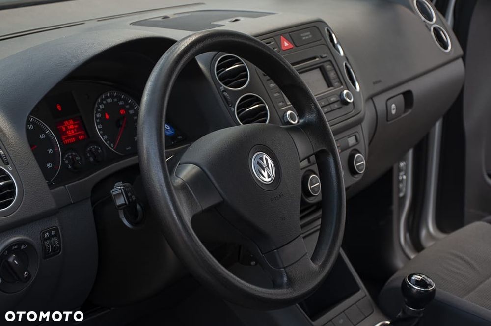Volkswagen Golf Plus 1.6 Goal - 26