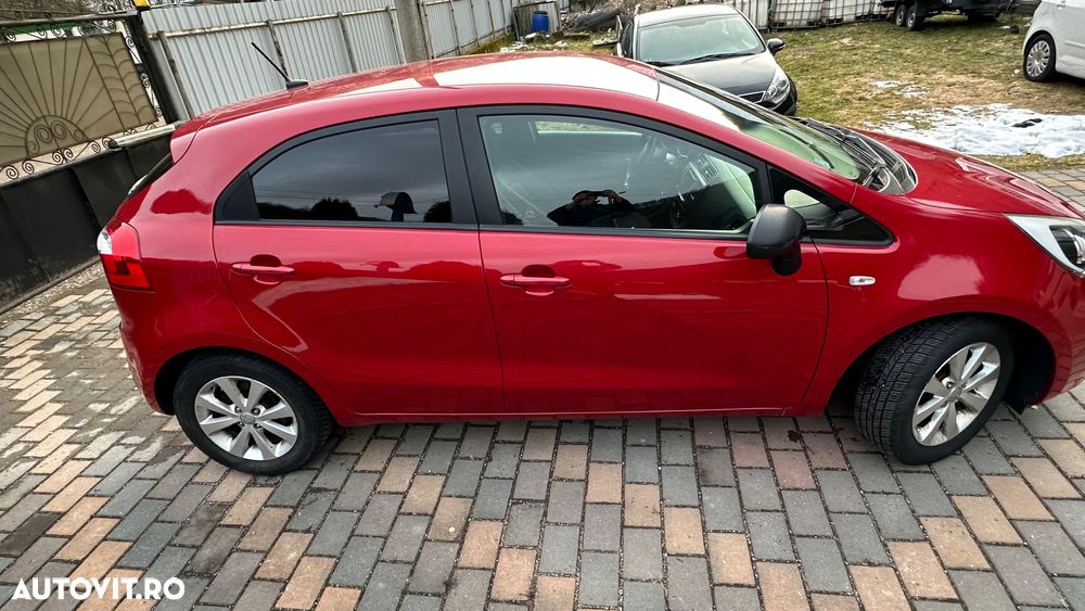 Kia Rio 1.1 CRDI Dream-Team Edition - 11