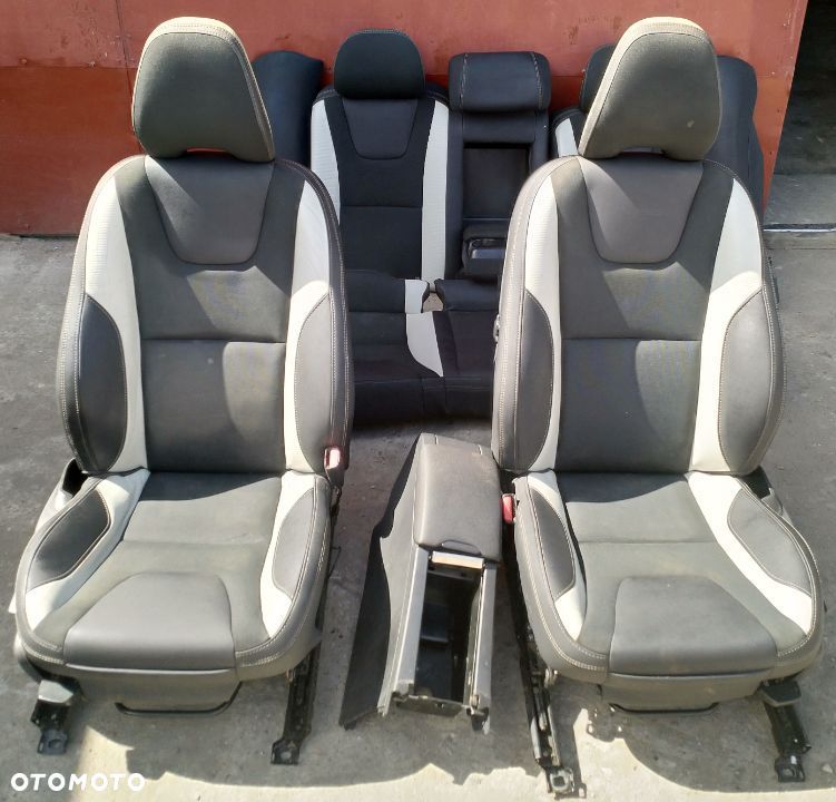 Fotele Volvo S60 R design - 1