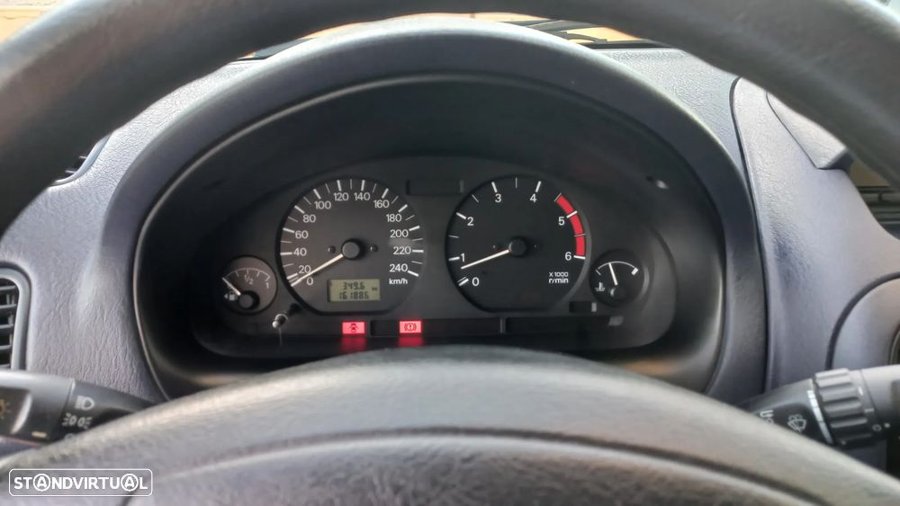 Mitsubishi Carisma SD 1.9 Di-D HP Avance - 9