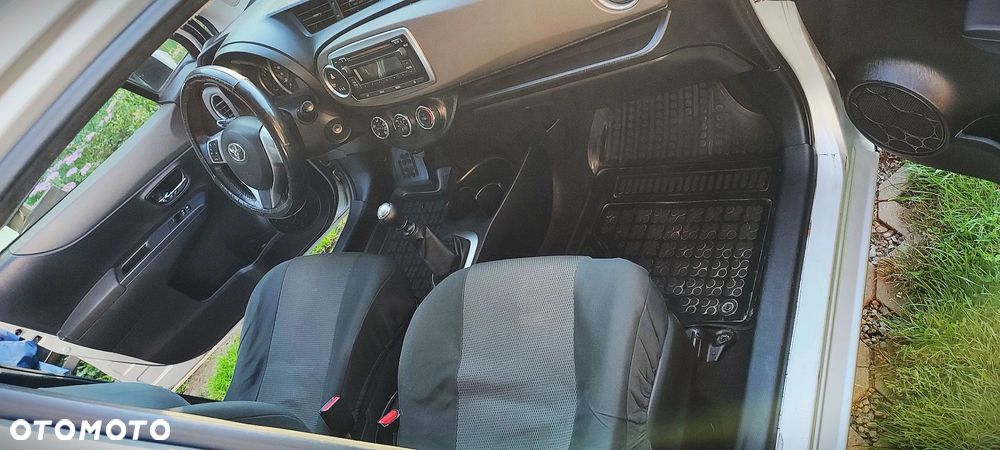 Toyota Yaris 1.33 Trend - 5
