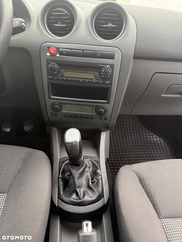 Seat Ibiza 1.4 16V Sport Edition - 12