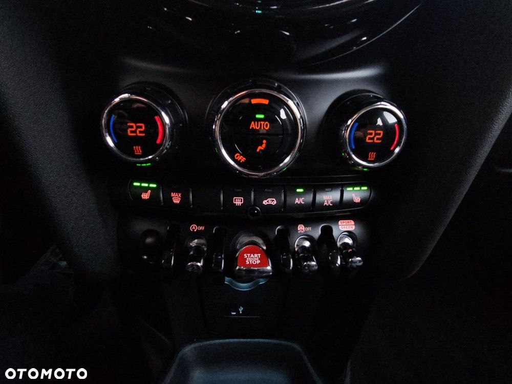 MINI Cooper Classic Trim - 24