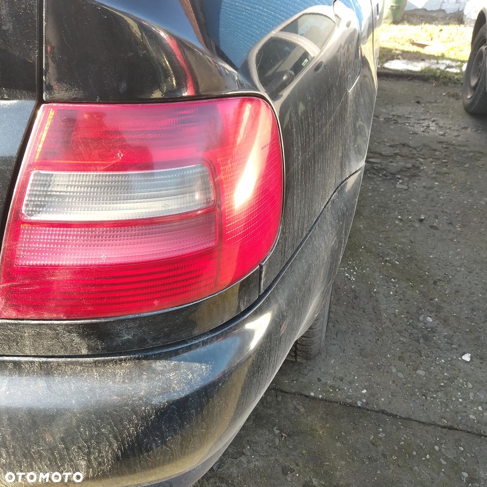 Prawa tylna lampa Audi A4 97-00, części