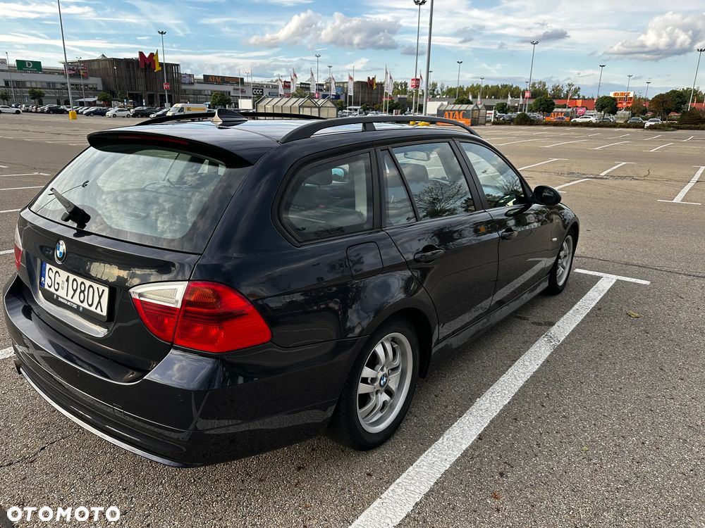 BMW Seria 3 318d - 10