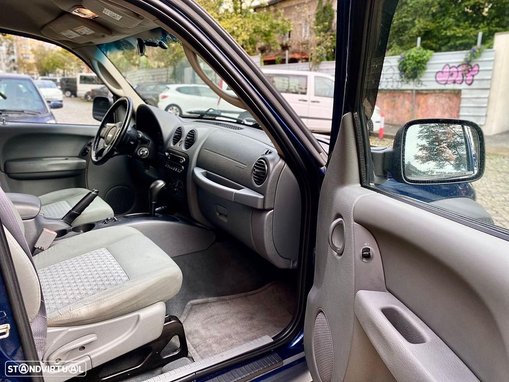 Jeep Cherokee 2.8 CRD Exclusive - 23