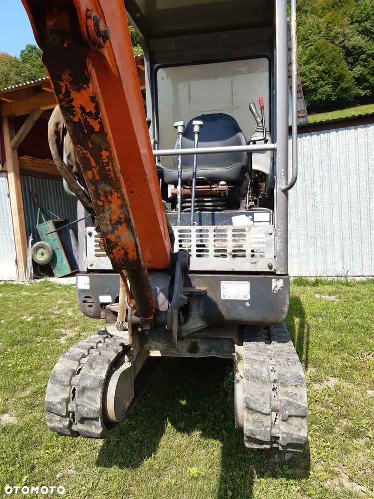 Hitachi Zx16 - 3