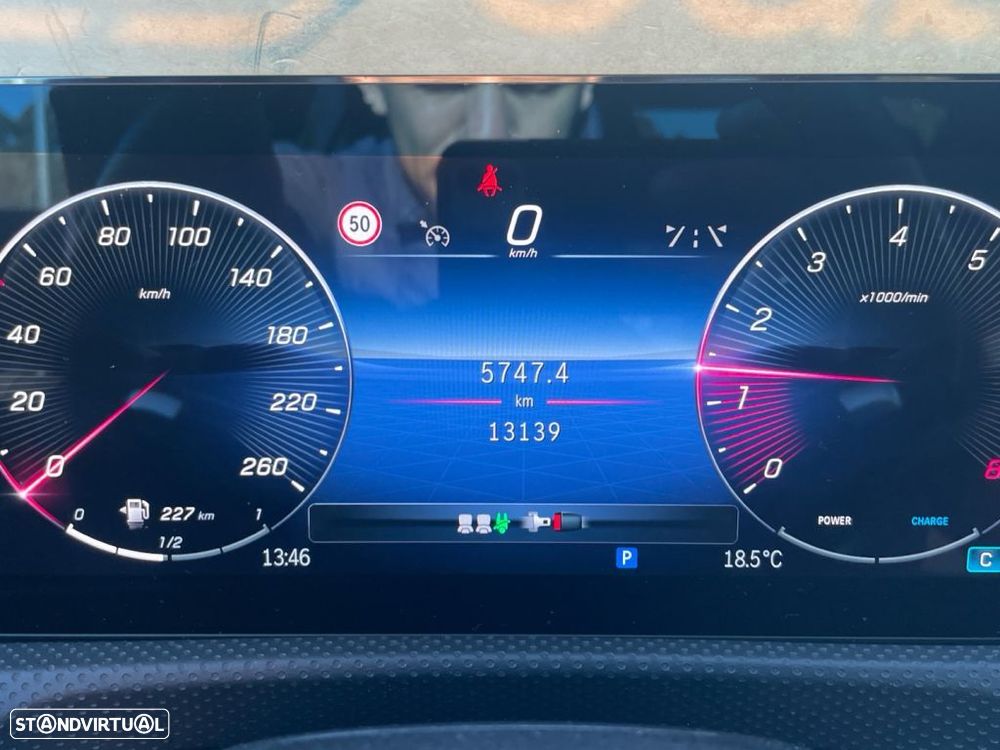 Mercedes-Benz CLA 200 Standard - 3