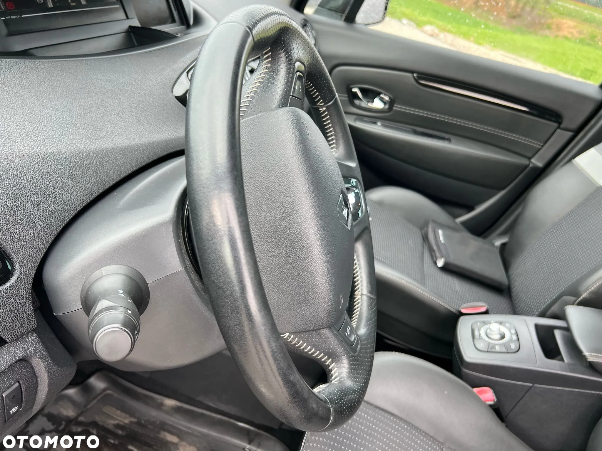 Renault Scenic 1.6 dCi Bose - 20