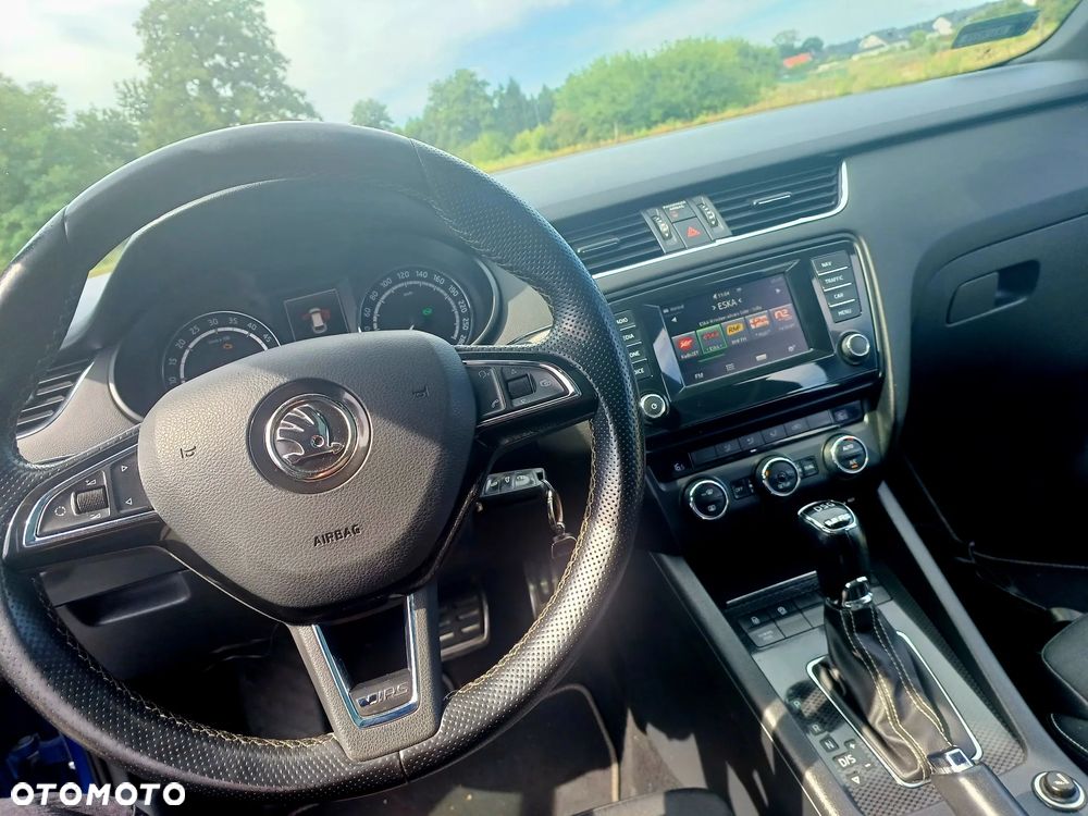 Skoda Octavia 2.0 TDI RS DSG - 12