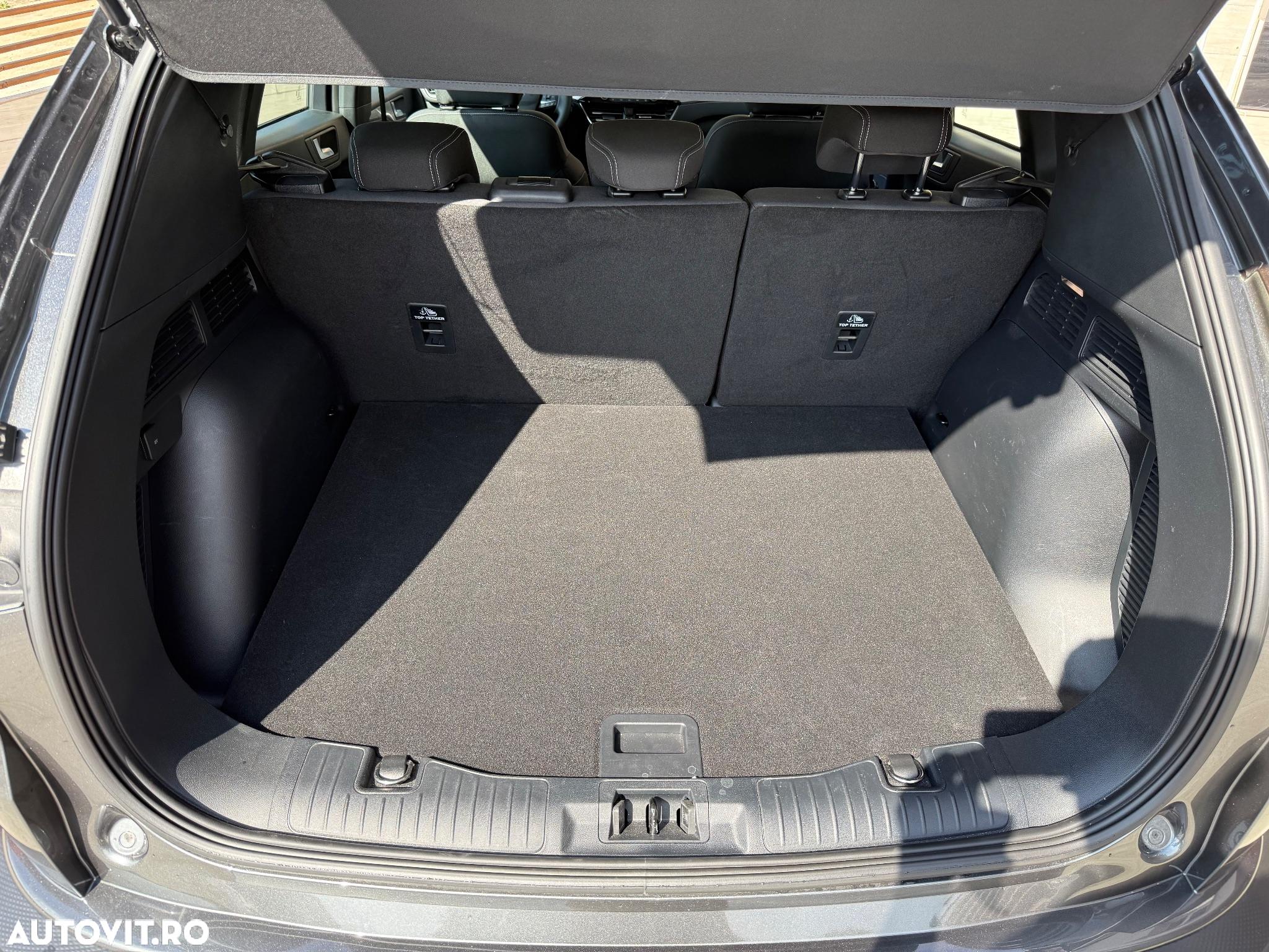 Ford Kuga 2.5 Duratec FHEV AWD Titanium - 31