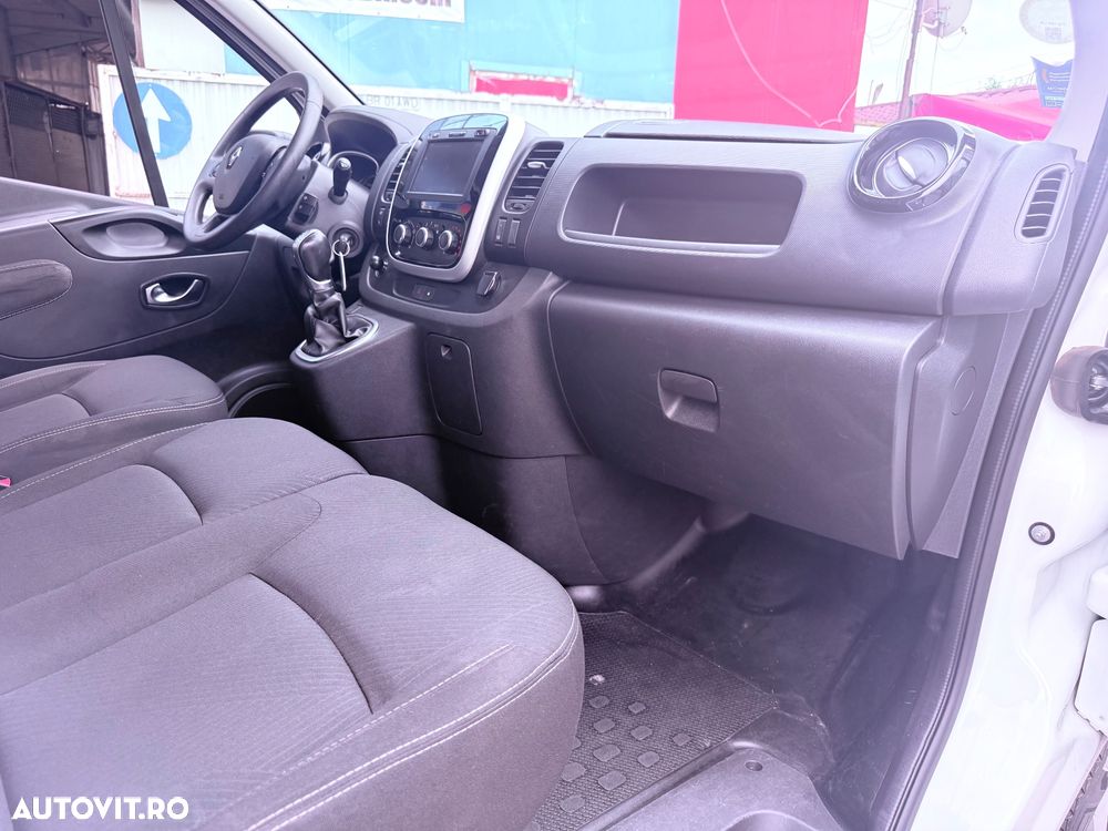 Renault Trafic - 30