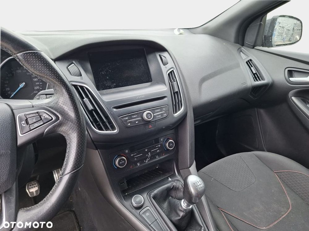 Ford Focus 1.5 EcoBoost ST-Line ASS - 8
