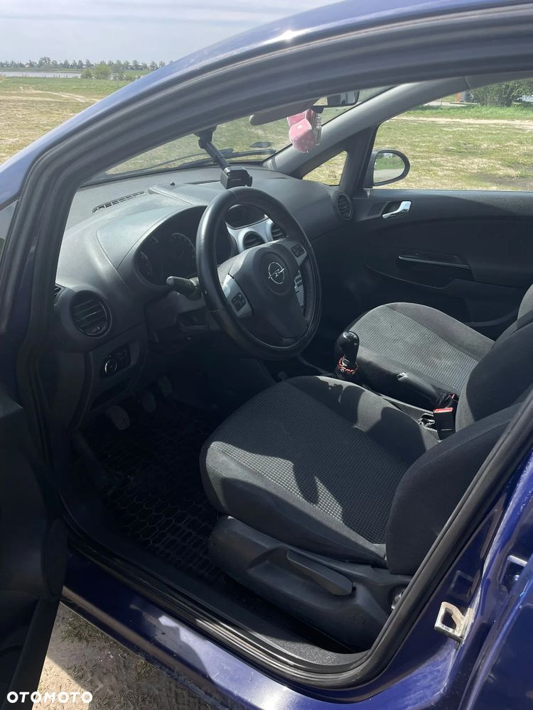 Opel Corsa 1.2 16V Cosmo - 7