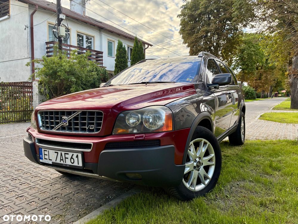 Volvo XC 90 4.4 V8 AWD Momentum - 1