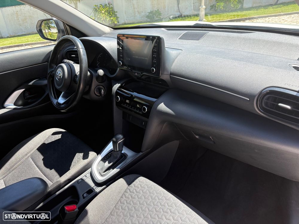 Toyota Yaris Cross 1.5 HDF Comfort Plus - 25