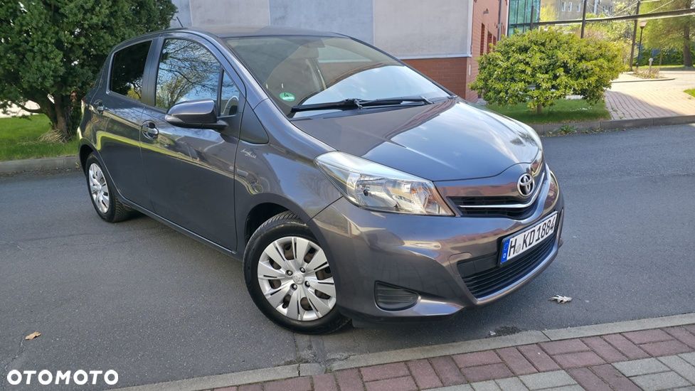 Toyota Yaris 1.33 Premium - 3