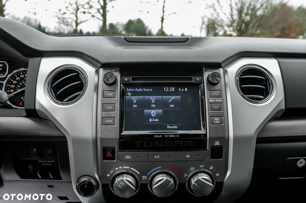 Toyota Tundra - 27