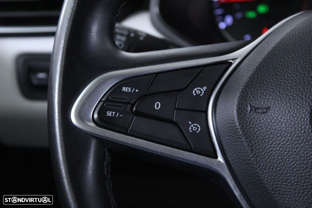 Renault Clio 1.0 TCe Evolution - 22