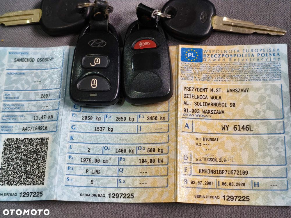 Hyundai Tucson 2.0 Comfort 2WD - 25