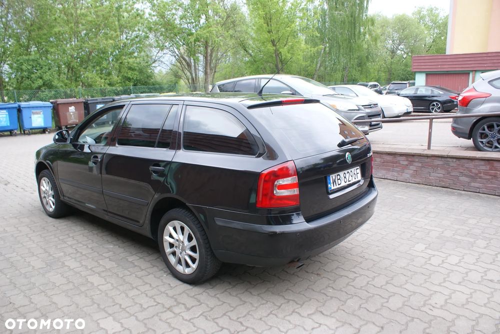 Skoda Octavia 1.6 - 11