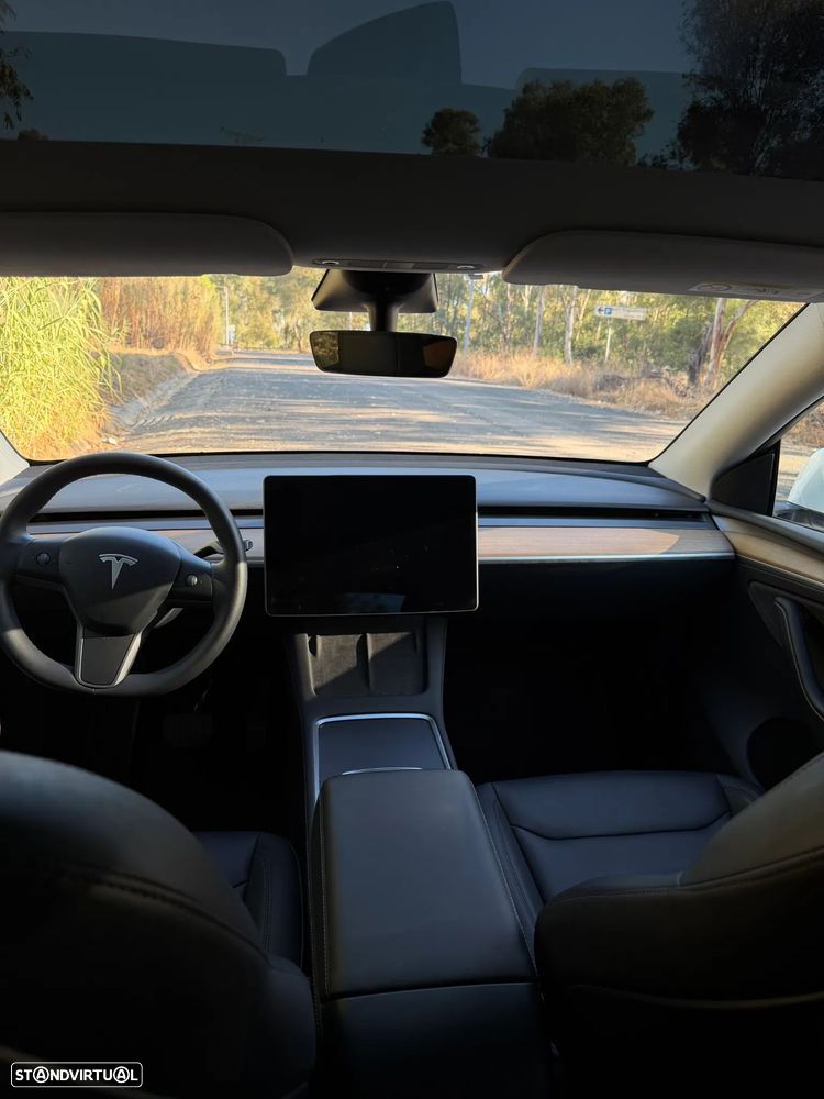 Tesla Model Y Long Range Dual Motor AWD - 7