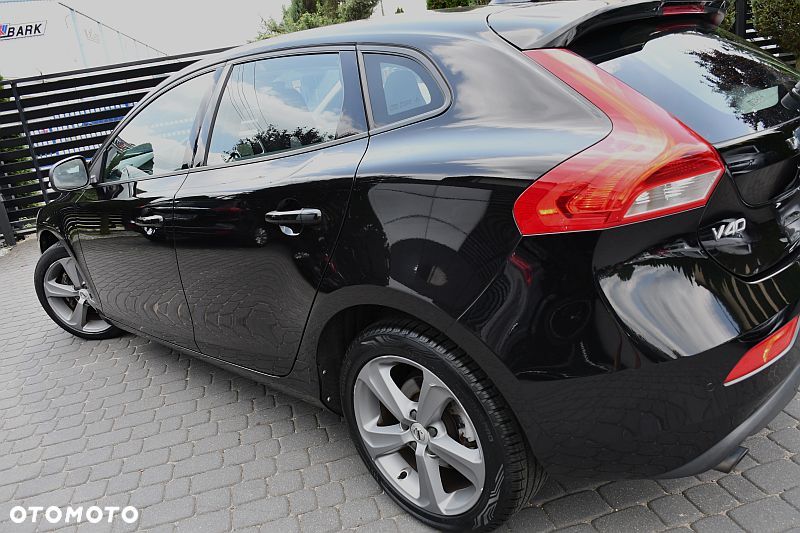 Volvo V40 T3 Momentum - 31