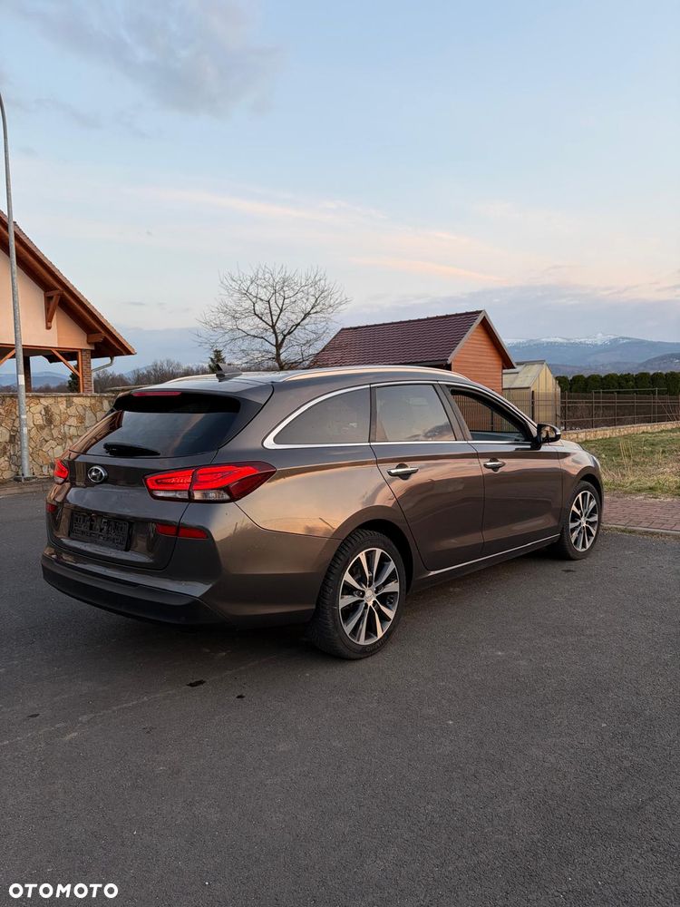 Hyundai i30 - 22