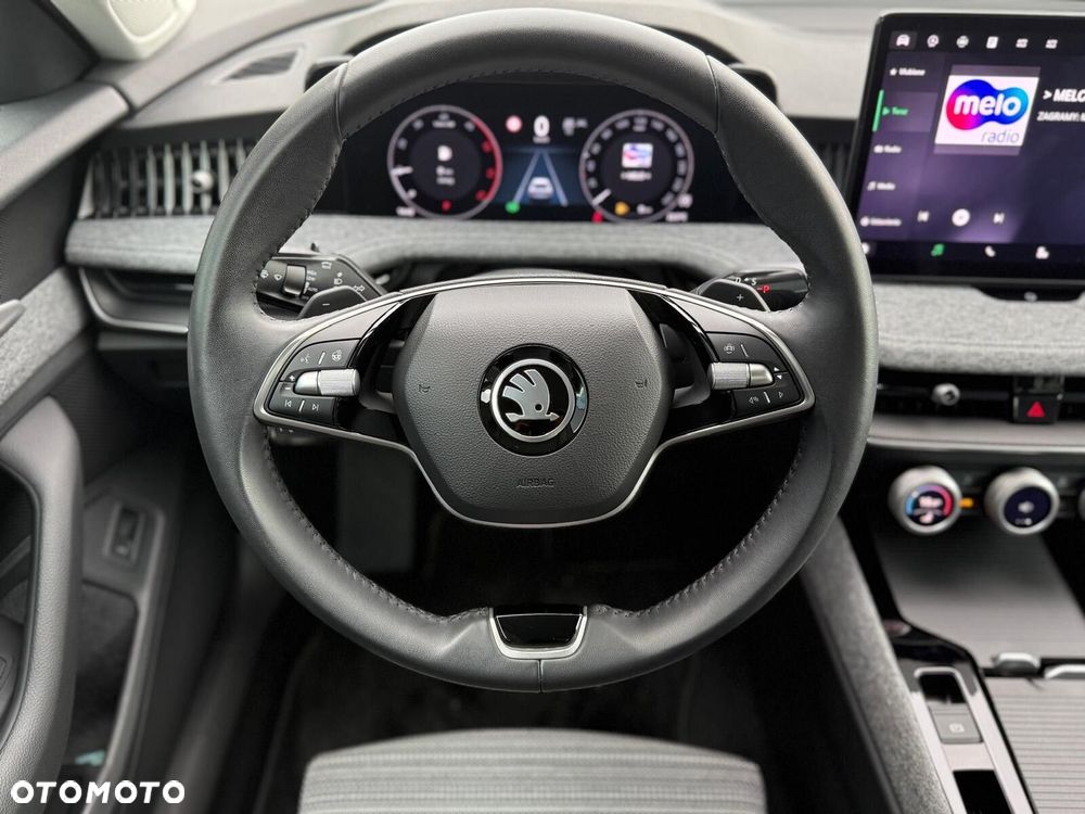 Skoda Superb 2.0 TDI SCR Selection DSG - 12
