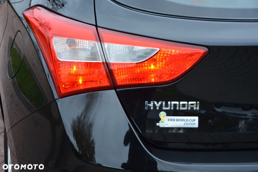 Hyundai i30 1.6 CRDI Fifa World Cup Edition - 9