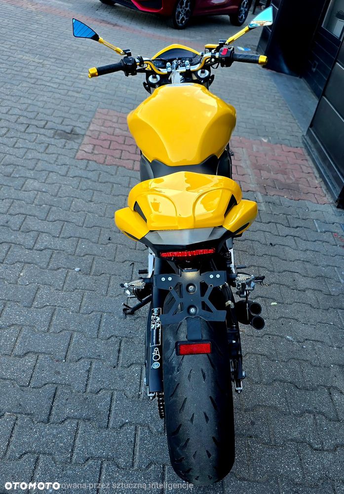 Honda Hornet - 11